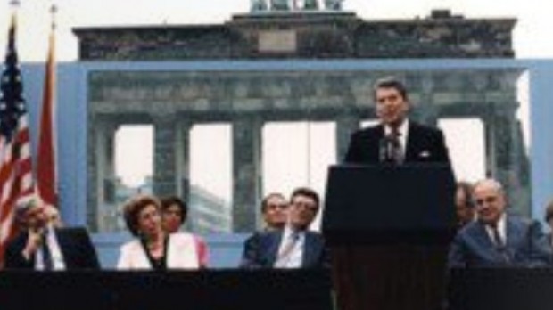 20-året for murens fald:: Lad ikke protektionisme blive den nye Berlinmur