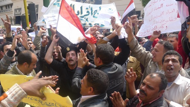 RÆSON i Kairo: Historisk tv-debat sætter scenen for valget