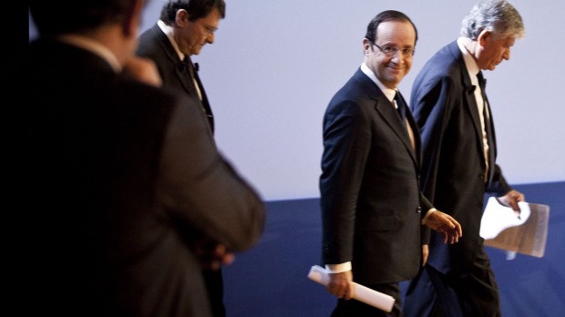 Hollande: Markederne mindsker hans historisk store spillerum