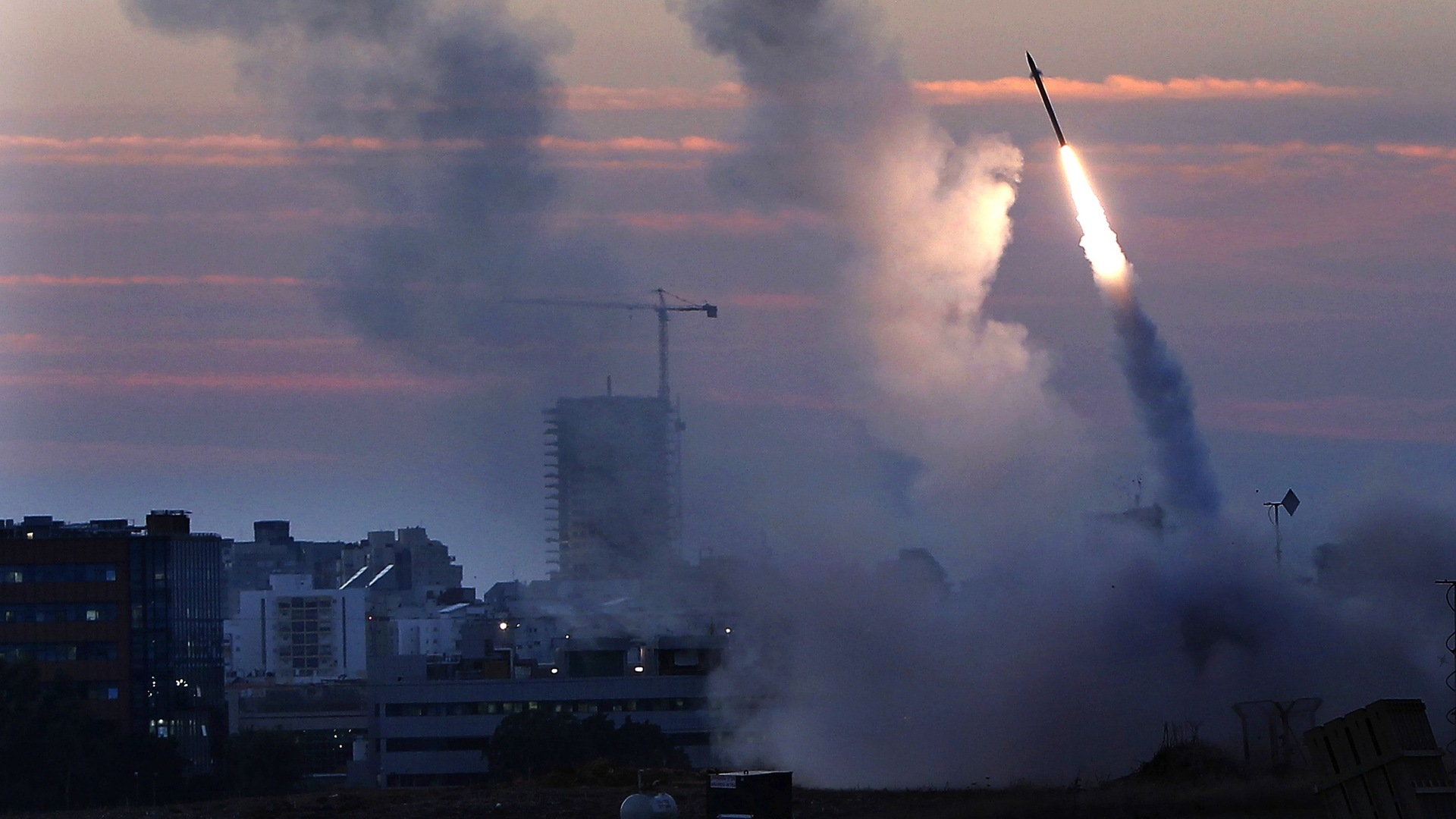 Per Stig Møller: Hamas skal stoppe raketterne, Israel skal stoppe bosættelserne