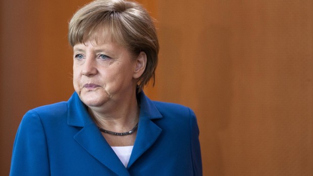 Tyskland i krisen: Merkel må ofre sig for at redde Europa fra lovløs ekstremisme