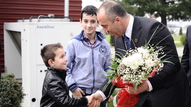 Haradinaj: Forbryder i jakkesæt eller Kosovos frihedshelt?
