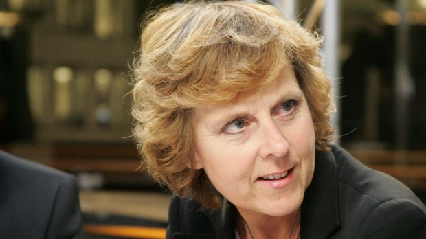 Connie Hedegaard: Det skal koste at slide på naturen