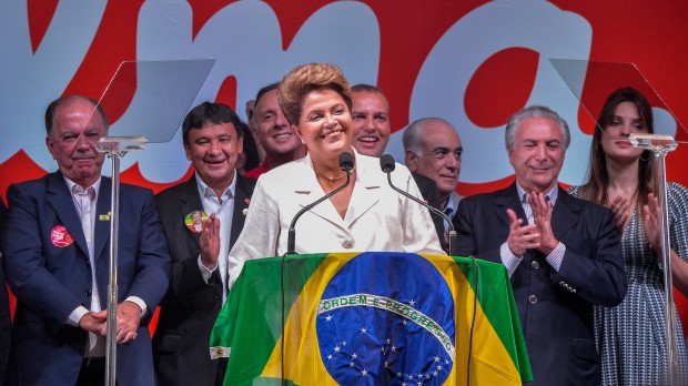 Brasilien er delt: Efter valget, tilbage til recessionen