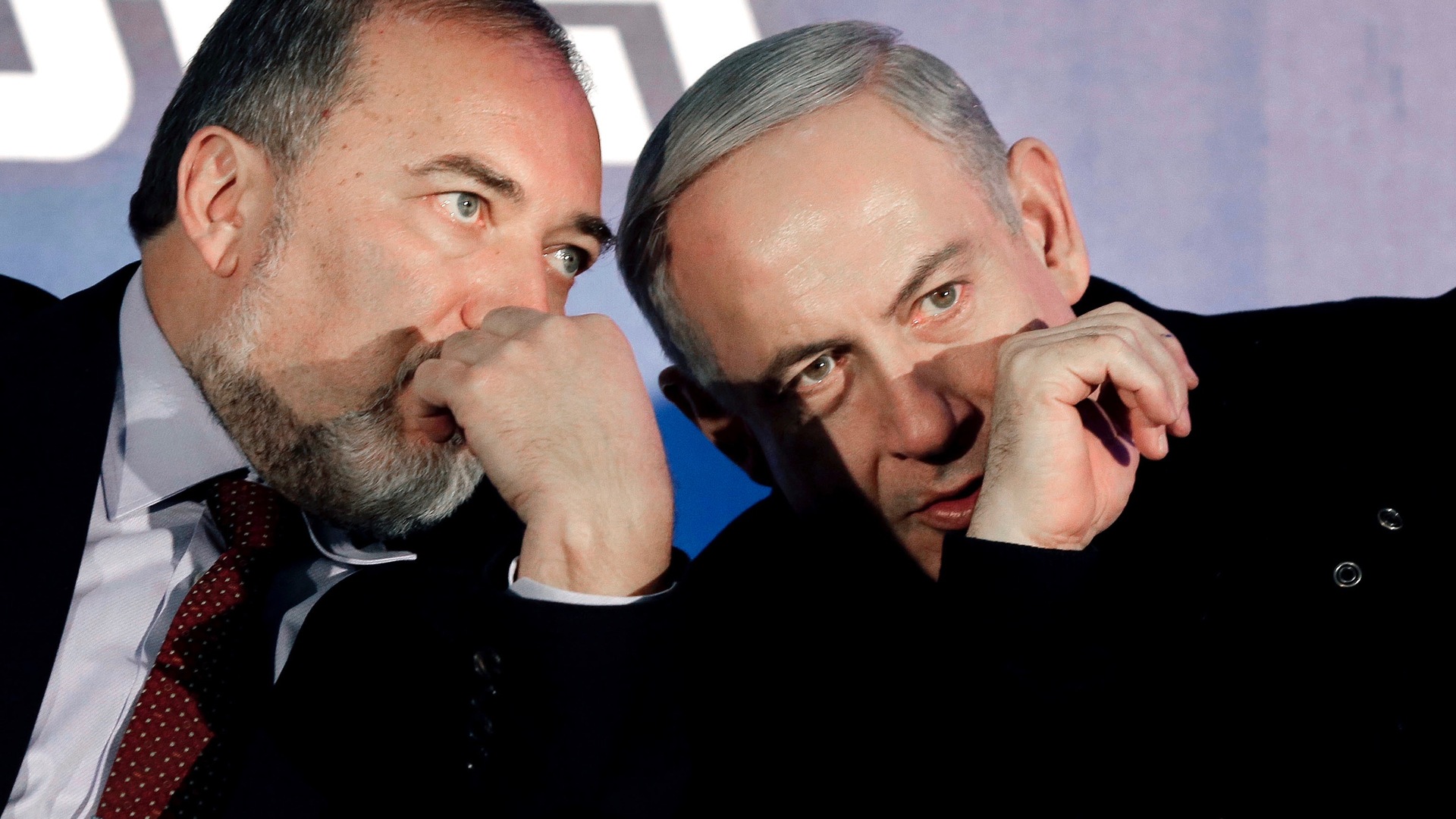 Israel: Ultranationalisten Lieberman gør politisk comeback som forsvarsminister