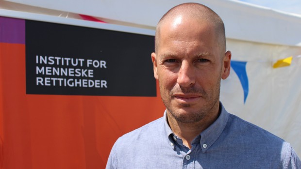 Menneskerettighedsdirektør: Regeringens nuværende forslag går for langt og vil bore huller i menneskerettighederne