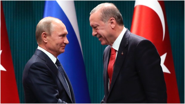 Jakob Lindgaard: Rusland har dygtigt spillet NATO-landene Tyrkiet og USA ud mod hinanden i Syrien