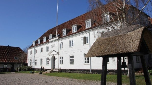 Folket og magten på Rødding Højskole 15-17. marts: Ulla Tørnæs, Rasmus Nordqvist, Henrik Dahl, Marie Krarup, Clement Kjersgaard og mange andre