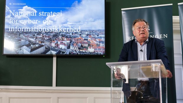 John Michael Foley: Ansvaret for Danmarks cybersikkerhed skal ud af efterretningstjenesternes lukkede verden. Det civile samfund skal tage styringen