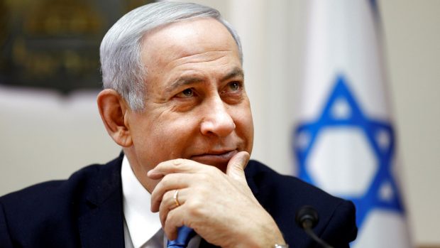 Rasmus Jacobsen: Netanyahus korruptionssager har sat ham i historisk uset modvind før Israels valg – nu er ikke kun premierministerposten på spil