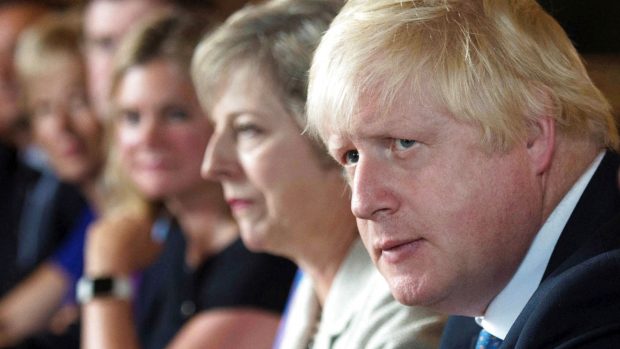 Ole Helmersen: Den eneste løsning for Mays efterfølger er formentlig at droppe Brexit og blive i EU