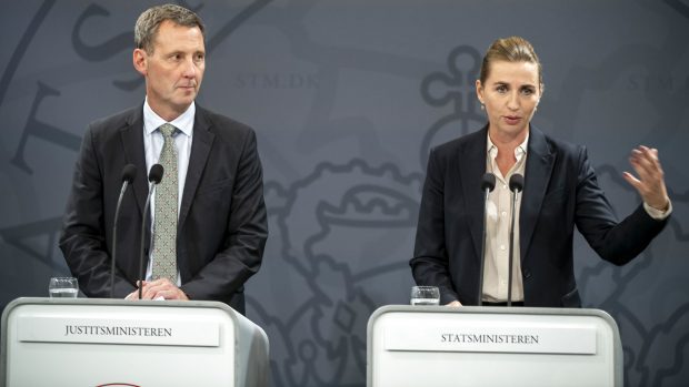 Asbjørn Ammitzbøll Flügge om overvågning: Regeringen vil ofre privatlivets fred for en falsk tryghed. Det er et angreb på vores rettigheder