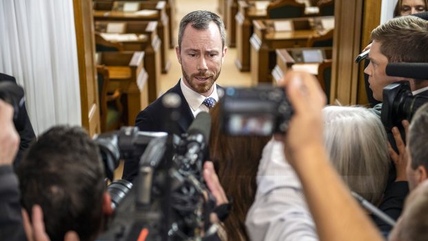 Kommentar af Søren Kenner: I, der burde forsvare friheden, underminerer den