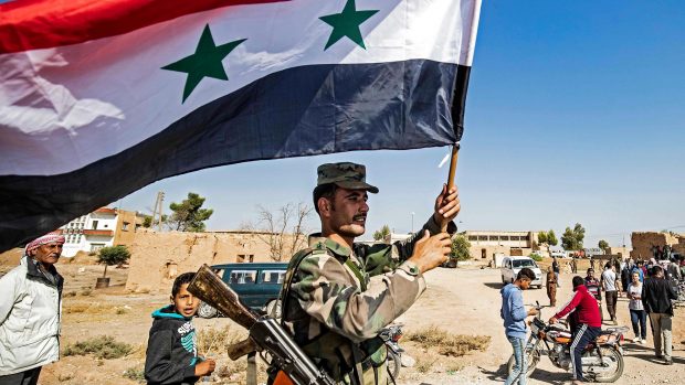 Deniz Serinci om kurdernes aftale med Assad: Bag Assad står Rusland, som nu alene har nøglen til fremtidens Syrien