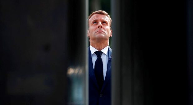 Dyveke Vestergaard Johansen: Præsident Macron er i krig. Men franskmændene tror ikke på, at han kan vinde