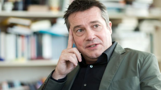 Professor Rainer Forst: Der bliver sværget til det europæiske sammenhold, men gamle fronter trækkes op og forhærder det europæiske politiske landskab. Dette lover ikke godt for den kommende verdensomspændende økonomiske krise