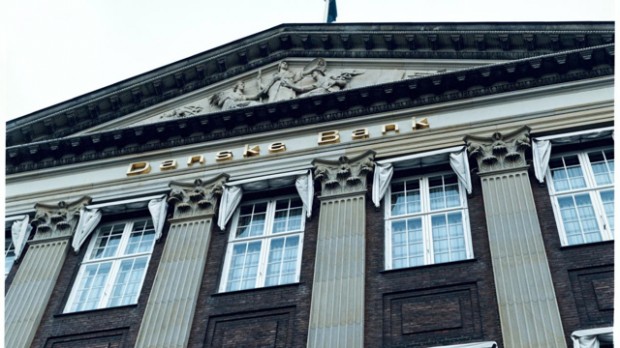 Rød-Grøn Ungdom: Det er en katastrofe at stå i en coronakrise uden en offentlig bank – især for ungdommen