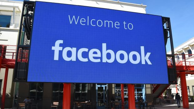 Christopher Arzrouni: Lad Facebooks brugere være i fred