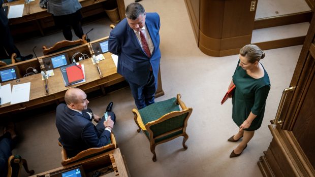 Anette R. von Benzon: Hvorfor stoppede regeringen med at slå syge minkbesætninger ned tilbage i juli?