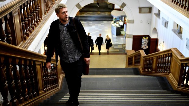 Kasper Sand Kjær (S): Vi skal være åbne for at underlægge de sociale mediers algoritmer vores demokratiske kontrol