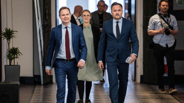 Mikkel Bahl og Søren Have: Der mangler politikere med Schlüters mod til at stramme bæltet ind – denne gang for at redde klimaet