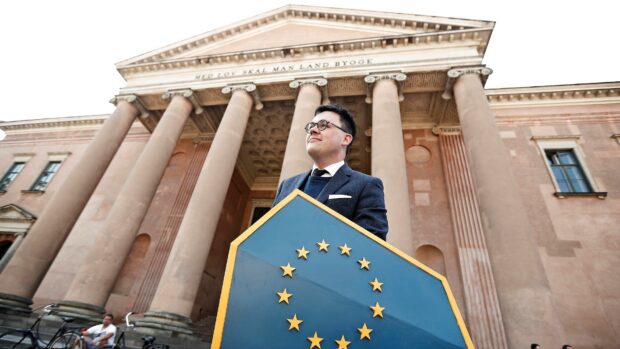Rasmus Malver, formand for Foreningen mod Ulovlig Logning: Landsretten siger helt åbent, at ja, vi bryder EU-retten, men magthaverne vil gerne have overvågningen, så hvorfor ikke bare blive ved med det?