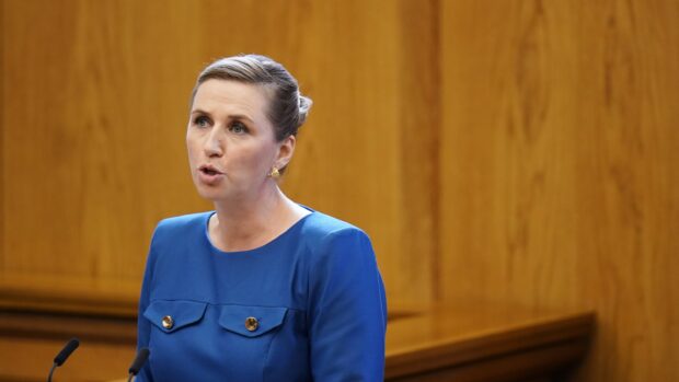 Overlæge Mikkel Rasmussen: Hvorfor reagerer du ikke på det enorme negative skred, vi har set i psykiatrien, Mette Frederiksen?