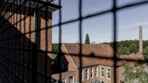 Elise Bjerkrheim: Tvangsdeportationen af den kurdiske kvinde er blot en af perlerne på en snor af Danmarks åbenlyse diskrimination af ikke-vestlige flygtninge