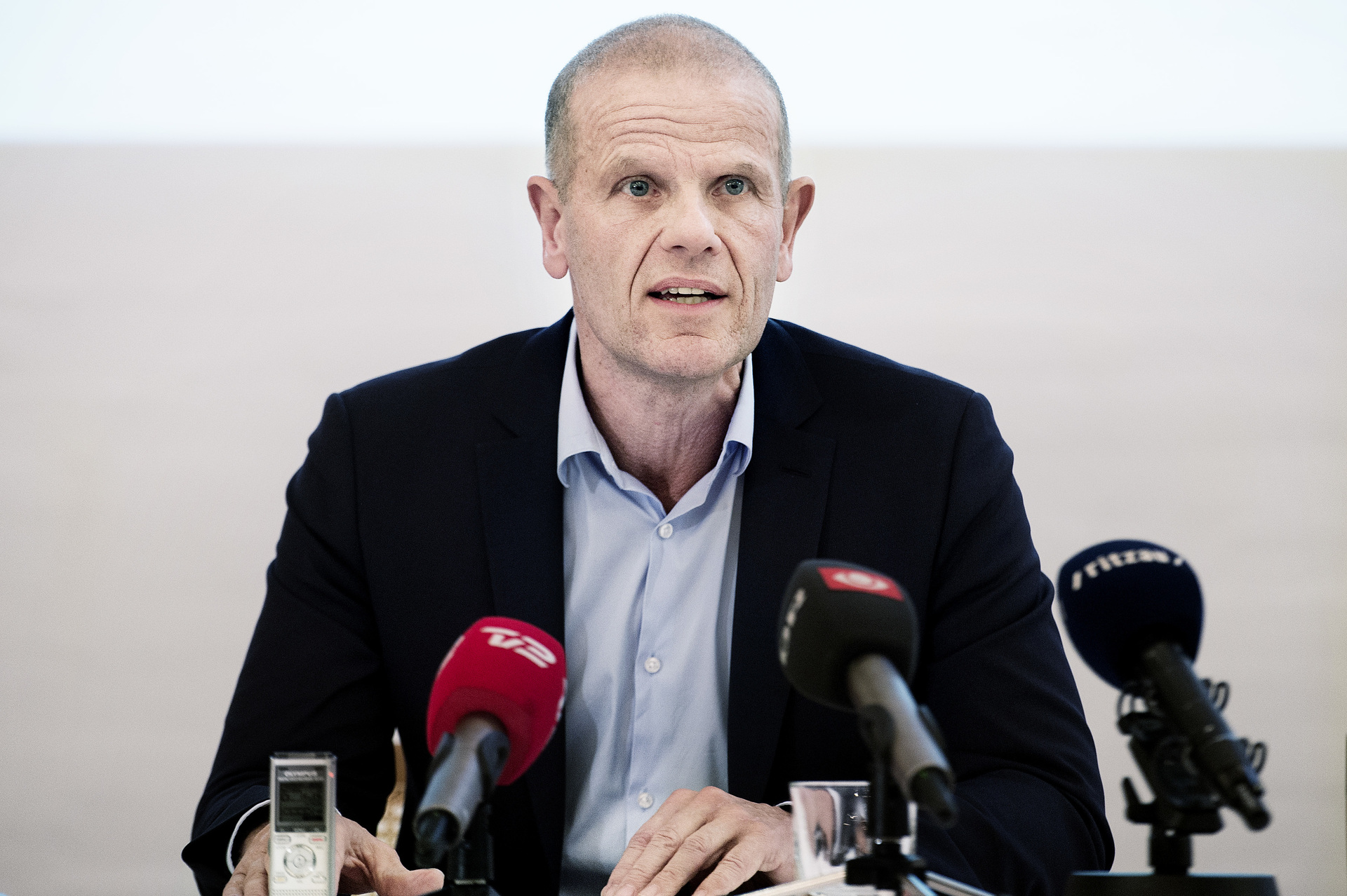 Jesper Olsen: Vi kan ikke vente flere år på undersøgelsen af FE-sagen