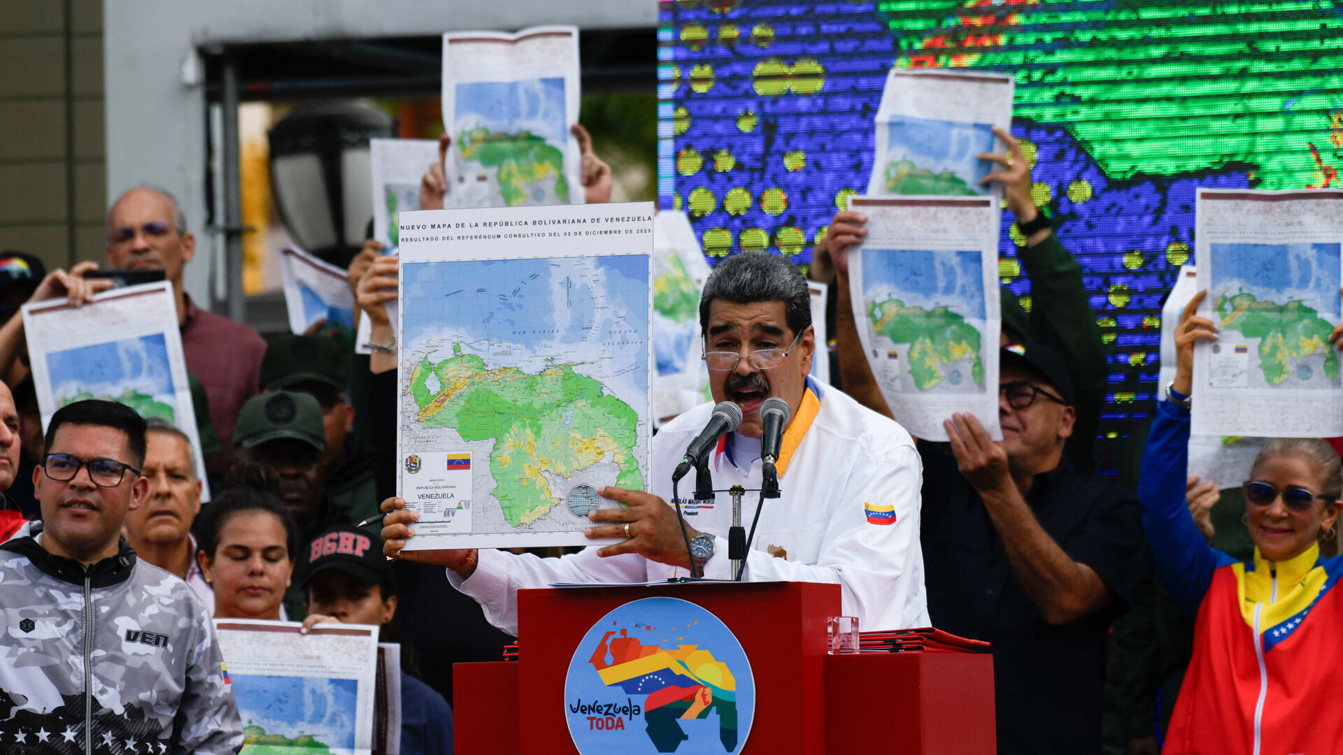 Óscar García Agustín: Vil Venezuela invadere sin nabo?