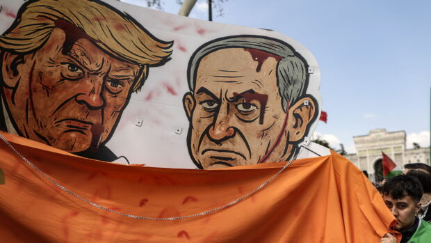Hans Henrik Fafner i RÆSON SØNDAG: Bristepunktet nærmer sig for Netanyahu