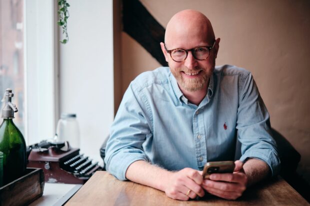 Emil Nielsen: Vent med pessimismen – Facebooks stop for politiske annoncer kan blive en gave til folkestyret
