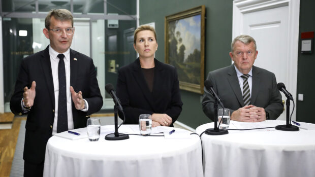 Lars Struwe om dronerne: Har vi overhovedet forstået den skala, der opereres på? Når jeg ser på de seneste episoder, er jeg dybt i tvivl