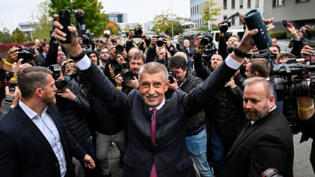 Ota Tiefenböck i RÆSON KOMPAKT: Viktor Orbáns tostemmige kor får nu en tredje stemme