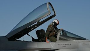 Peter Meedom i RÆSON SØNDAG: Den tikkende bombe under Europas oprustning og grønne omstilling