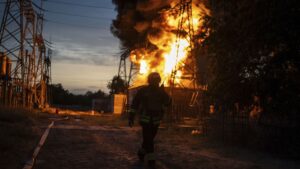 Anders Puck Nielsen er bogaktuel: Ser Rusland sig selv tabe, kan det udløse en ny krig i Europa – for at afskære støtten til Ukraine