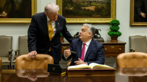 Rasmus Sinding: I lang tid har mange europæere frygtet, at amerikanerne var på vej væk. Denne strategi viser, at de måske er mere interesserede, end mange europæere er komfortable med