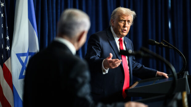 Sune Haugbølle i RÆSON SØNDAG: Udenlandsk indblanding kan gøre oprøret i Iran til en gentagelse af tragedien i Syrien