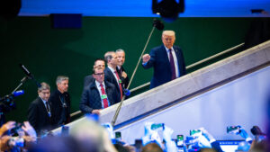 Lars Struwe: Skulle krigen mod Kina komme, er USA prisgivet uden Europas opbakning. Ved Trump det?