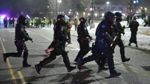 Frederik Waage: At Minnesota går til domstolene for at stoppe ICE viser, at den amerikanske retsstat fortsat lever