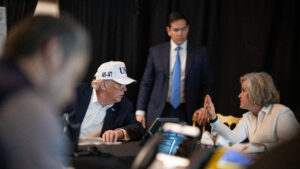 Hans Henrik Fafner: Donald Trump har satset højt. Men får han sit regimeskifte i Iran?