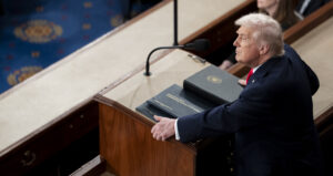 Alex Vatanka: Regimeskifte i Iran behøver ikke være en invasion som George W. Bushs i Irak og fjernelsen af Saddam Hussein