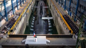 Lars Struwe: Under Macrons atomparaply gemmer sig mere end blot våben til afskrækkelse