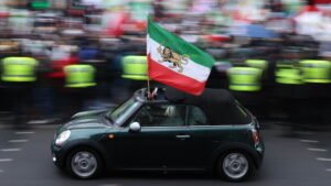 Nima Zamani: Min sejr bliver den dag, min søn kan læse om krige i Mellemøsten som noget fjernt – uden at hans hjerte slår hurtigere