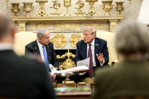 Tim Whyte: Europæerne har endelig lært at sige fra over for Trump. Hvornår skal Netanyahu stå til regnskab?