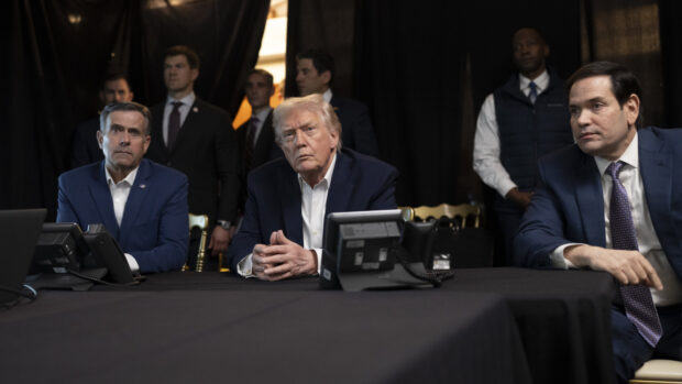 Schack og Kjeldgaard-Pedersen i RÆSONs nye trykte nummer: Venezuela, Grønland, Iran. Har Europa – og Danmark – glemt at forsvare international lov og ret?