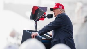 Karoline Thomsen i RÆSONs nye trykte nummer: Vil Trump overtage Grønland? På Polymarket kan du vædde om hvad som helst