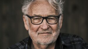 RÆSON+ÆRA på Højhuset Kulturhotel i Herning 23-24/10 med: Niels Hausgaard, Niels Bjerre-Poulsen, Simi Jan, Jeanette Varberg og Clement Kjersgaard